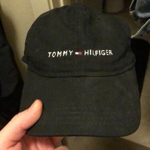 Tommy Hilfiger hat
